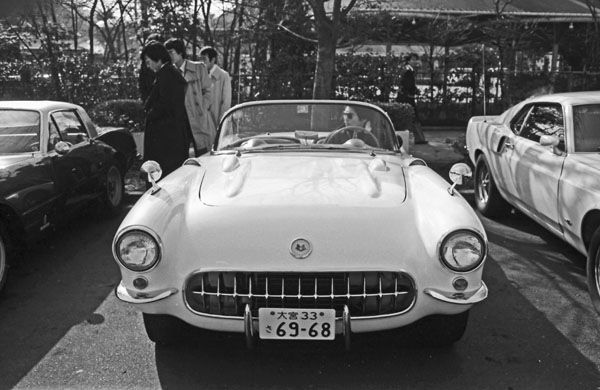 57-2a 325-25 1957 Chrvrolet Corvette.jpg